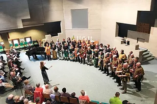 Monheimer Gospelsingers beim Konzert in der Friedenskirche